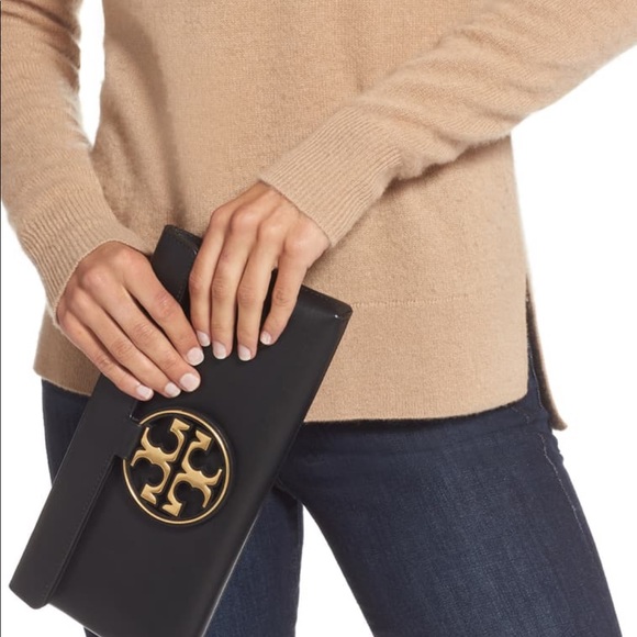 Tory Burch Handbags - Tory Burch Miller Leather Clutch